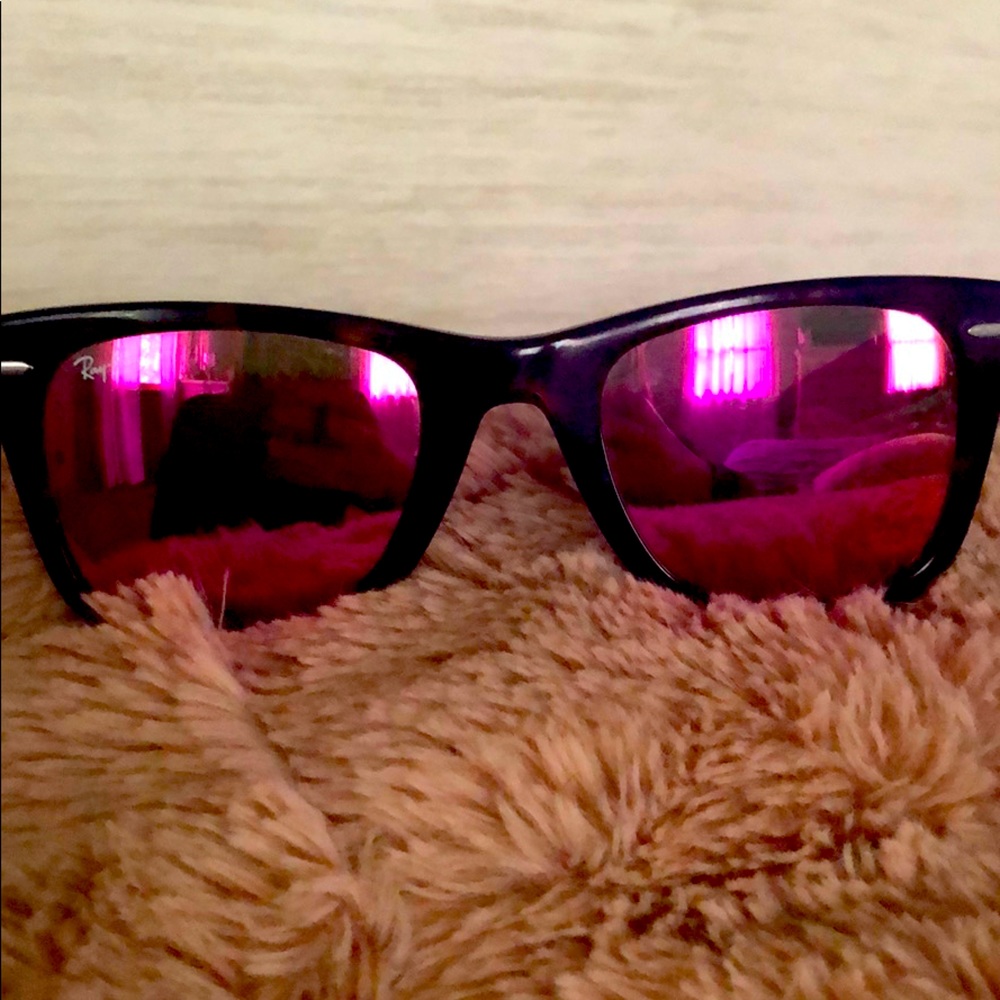 Ray-Ban Wayfarer Sunglasses